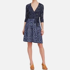 Diane Von Furstenberg Blue Wrap Dress Size 2 Polka Dot Floral Navy Mixed Print